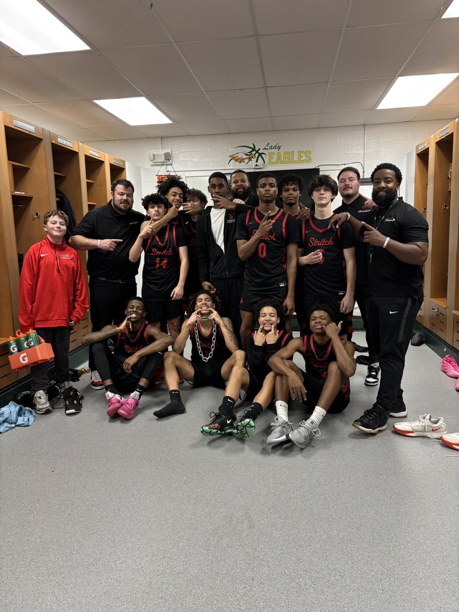 CoachShaun419's tweet photo. Beat The #1 Seed Tonight!!! 🏆🥇🎖️
District Finals On Saturday!!!
#LinksOfTheGame
💪🏾💯🏀 

Congratulations to Cardinal Stritch Basketball Team!!
#LinksOfTheGame
#BeUnbreakable
#BloodSweatTears
#StritchBasketball https://t.co/7XsM7EBnpY