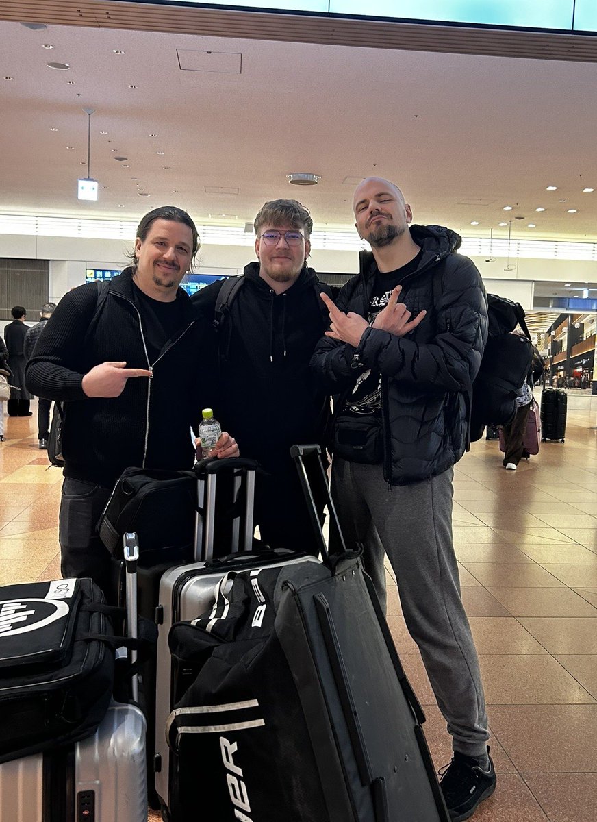 今朝方、ニューヨーク経由で最後のグループも無事日本へ到着しました！
リハーサルまではホテルで疲れを取ってもらい本番へ臨みます！

本日は渋谷WWWXにて
開場18時、開演18時半
当日券の販売は開場と同時に並んだ順となります。

乞うご期待！