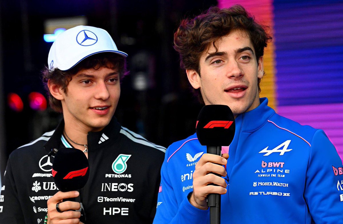 Es como que analizan la proxima cagada que se van a mandar kjjj