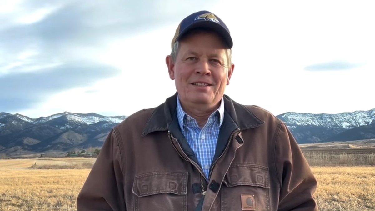 EricLDaugh's tweet image. 🚨 BREAKING: Republican Sen. Steve Daines waited until the very LAST MINUTE to drop out of the Montana Senate race to OUT-MANEUVER Chuck Schumer

Schumer is now incapable of recruiting a "moderate" Democrat who could've made the race more competitive! 🔥

President Trump then