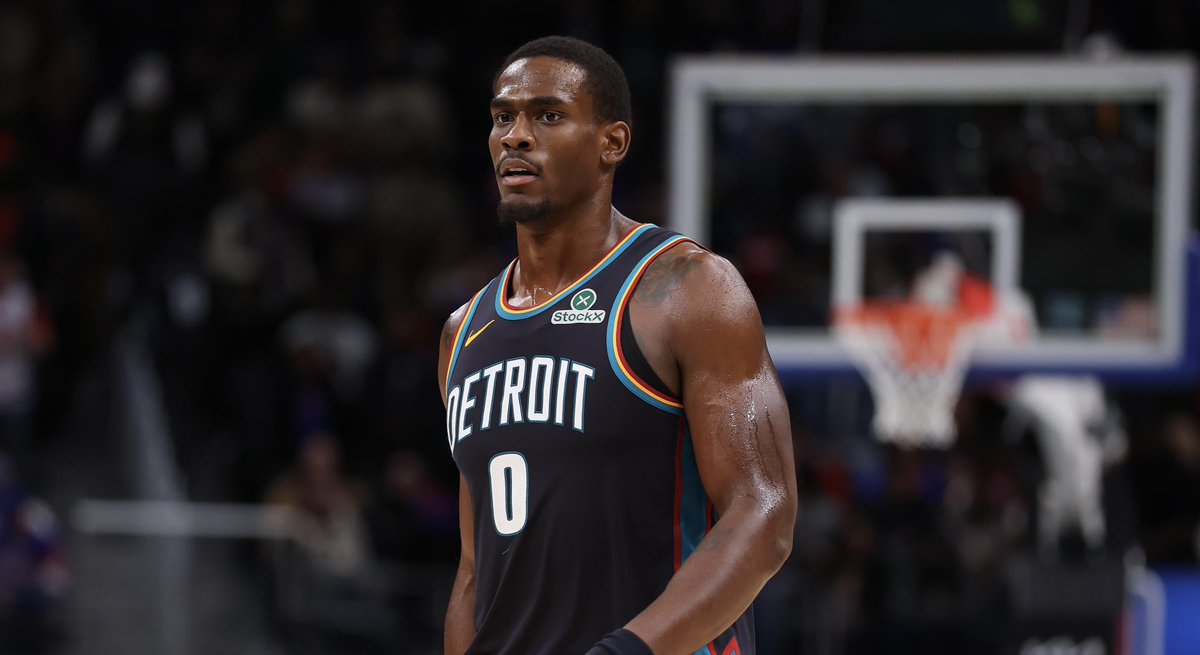 𝒃🏀 tweet media