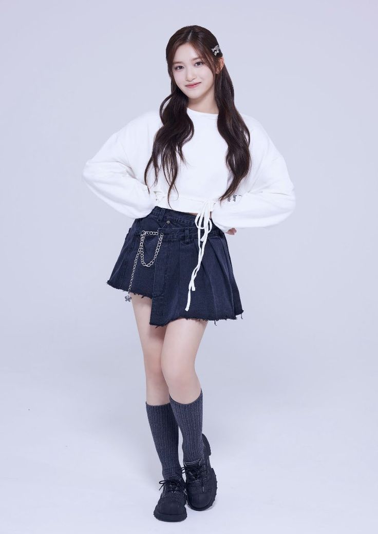 HYACINTH ELOWEN. tweet media