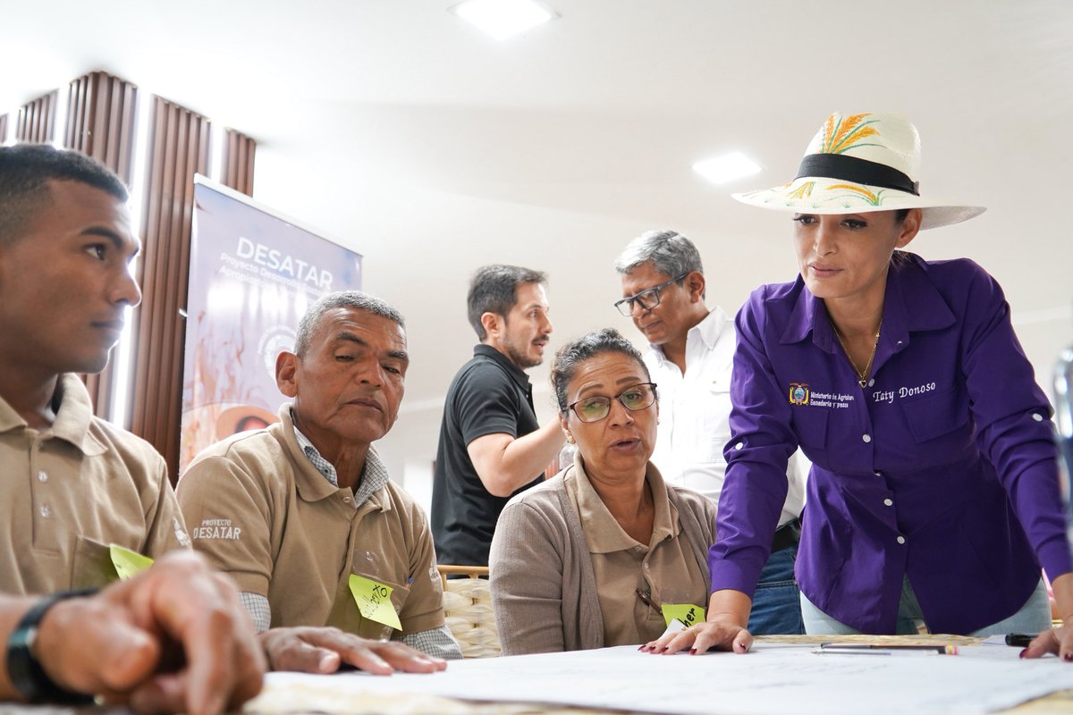 Agricultura_CZ5's tweet photo. #LosRíos | Organizaciones de productores de Vinces, Palenque y Baba participaron en el Taller para Comités Comunitarios de Gestión de Riesgos, desarrollado con el apoyo del @IICAEcuador y #DESATAR, enfocado en responsabilidades, evacuación y comunicación ante emergencias. https://t.co/8JwtH7t1iR