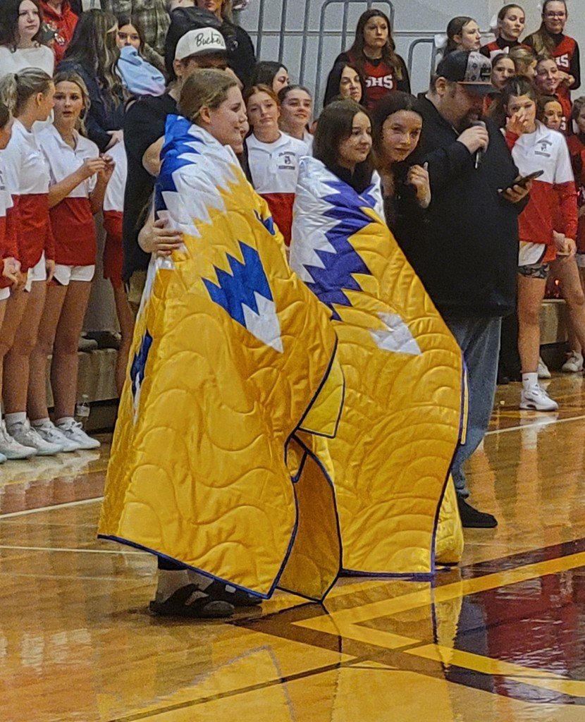 spsactivities's tweet photo. Star Quilt Ceremony at the Northern B Divisional Tournament.

Congratulations Elly McDermott and Zoey Fisher. https://t.co/KVCVwgxOua