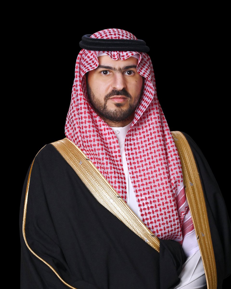 RTC_1396's tweet photo. كما رفع رئيس نادي رأس تنورة 
الأستاذ متعب العتيبي شكره وتقديره
لسمو أمير المنطقة الشرقية
الأمير سعود بن نايف بن عبدالعزيز 
ولسمو نائبه الأمير سعود بن بندر بن عبدالعزيز
على ما يقدمانه من جهود كبيرة ومتابعة دقيقة لمختلف مشاريع المنطقة الشرقية 
وحرصهما الدائم على سرعة إنجازها https://t.co/SLE481RJih