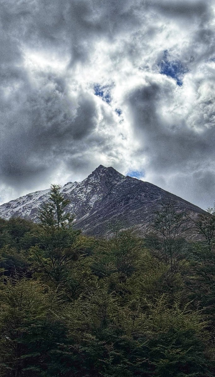 cpilaralonso's tweet photo. Ushuaia, Tierra del Fuego. 💚 https://t.co/DZKU9HHo9h