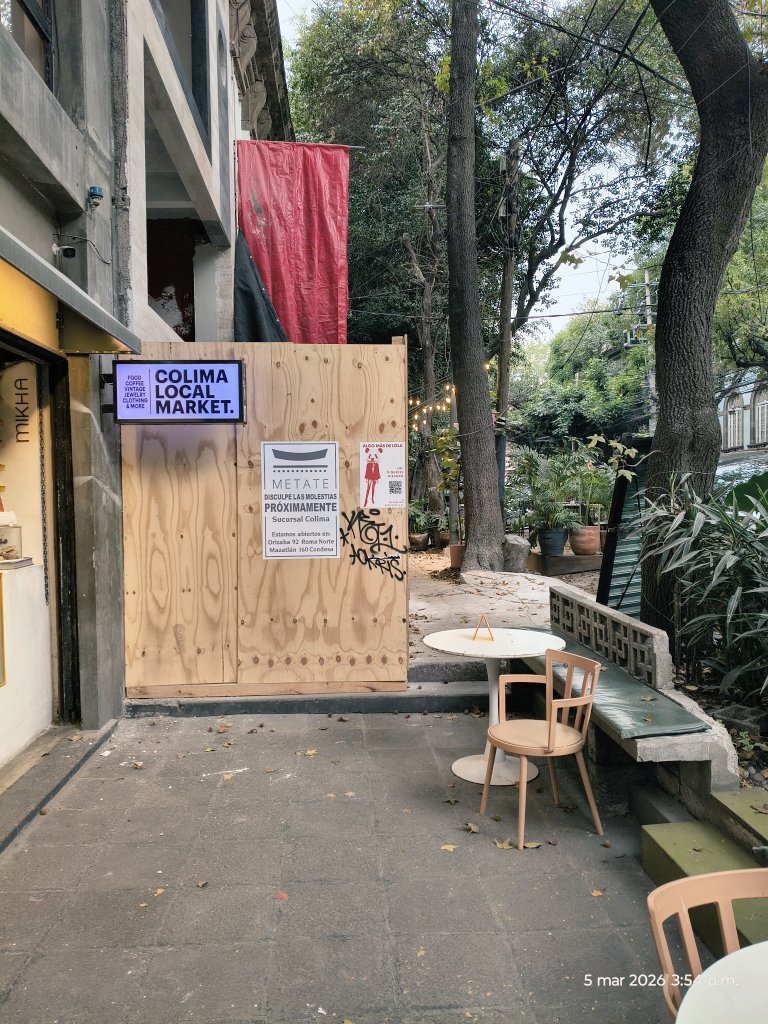 ¿Quién permite y protege el abuso del espacio público? Colima 224 Roma Nte.
Banquetas tomadas a merced de inmobiliarias que despojan y limitan al peatón del libre tránsito. <a href="/AlcCuauhtemocMx/">Alcaldía Cuauhtémoc</a> <a href="/AlessandraRdlv/">Alessandra Rojo de la Vega</a> <a href="/pcacuauhtemoc/">Primer Contacto Alcaldía Cuauhtémoc</a> <a href="/DGSU_AlcCuauh/">Servicios Urbanos. Alcaldía Cuauhtémoc. CDMX</a>
<a href="/Mau_Glez_Glez/">MAURICIO GONZALEZ G</a> <a href="/inveacdmx/">INVEACDMX</a> <a href="/PAOTmx/">PAOT</a>