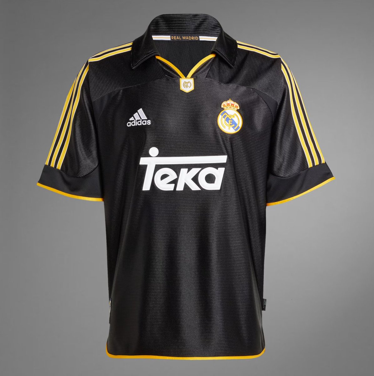 SOLELINKS's tweet photo. Ad: 25% off adidas Real Madrid 99/00 Jerseys at $88 each + FREE shipping 

Home:https://t.co/i1e7l0iT8j
Away:https://t.co/cH1Z8APmXe https://t.co/0e3GskkFgK