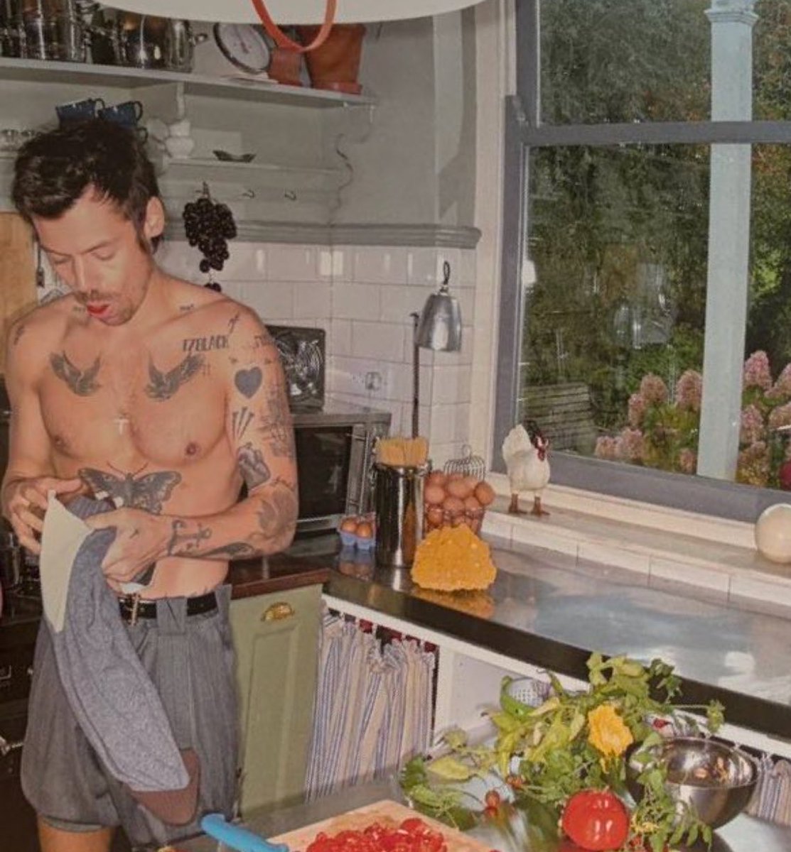 He really sickens me beyond belief. These two photos have done irreparable damage.