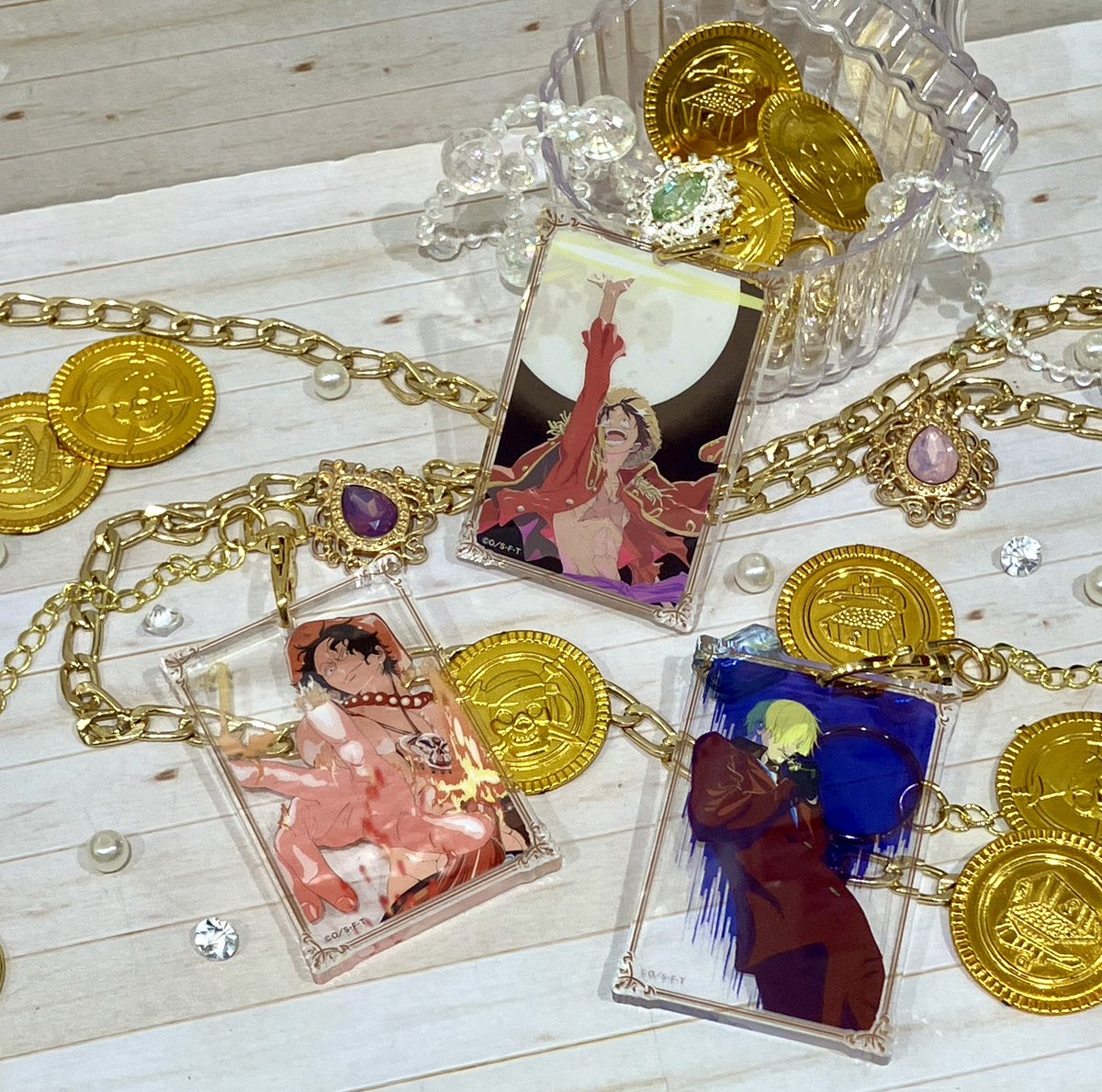 新商品】 ONE PIECE .COM ILLUSTRATION WORKS トレーディングアクリル