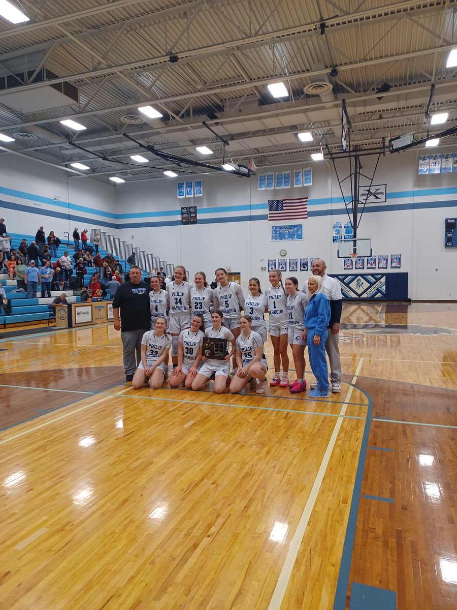 joebrowvm's tweet photo. Final (Class AA Region II co-final): Philip Barbour 50, Petersburg 40.

Izzy Knotts led PB with 22 points. Miley Tingler led PHS (15-7) with 18 points. 

The Colts (16-8) advance to the state tournament for the fifth consecutive year. #wvgirlsbb @MetroNewsSports https://t.co/hsQDlnDtKo