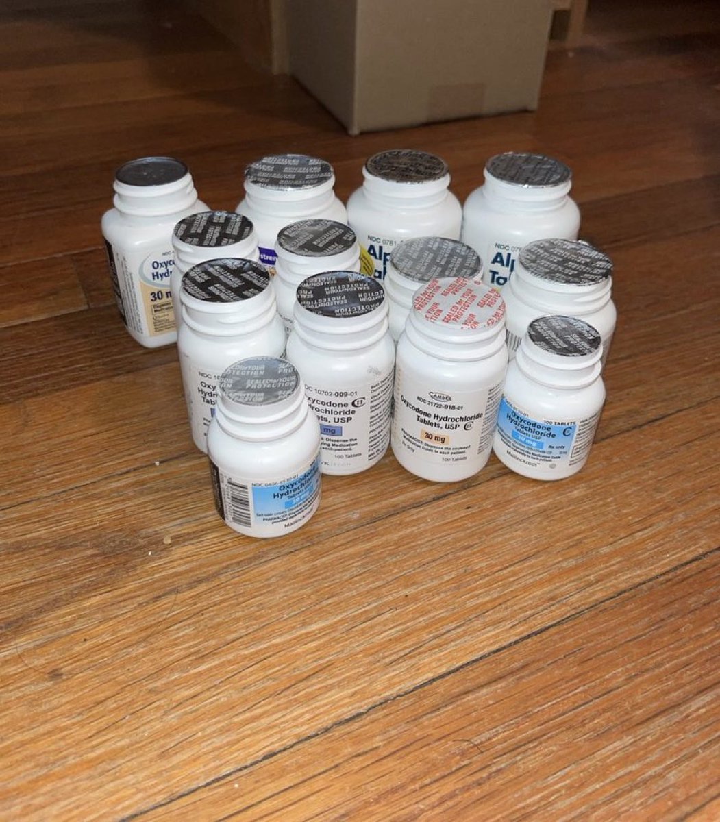 crazyyymannngm1's tweet photo. #oxytwt #pillstwt #drugtwt #drugtwtlat #shtwt #m30twt

Oxycodone sealed 10mg, 15mg &amp; 30mg

https://t.co/svOsjyV9Or https://t.co/fEftnxuckz