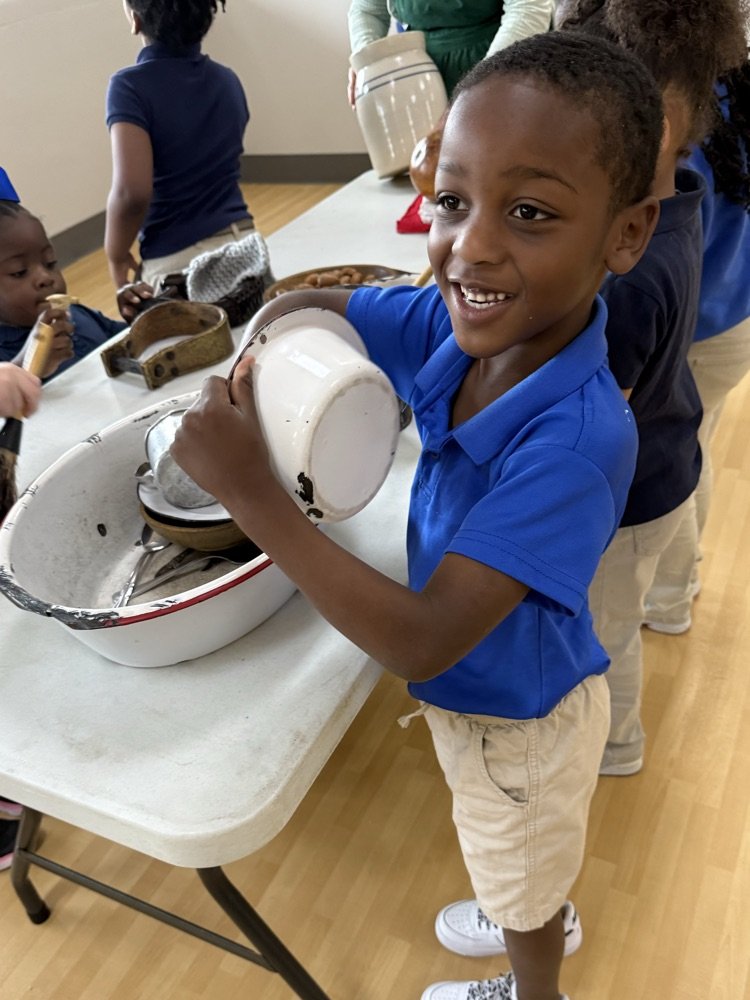 PAE Pandas tweet media