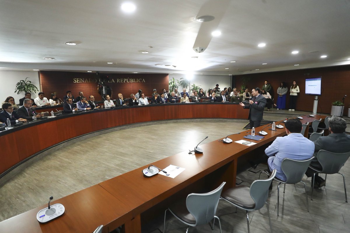 Senado de México tweet media