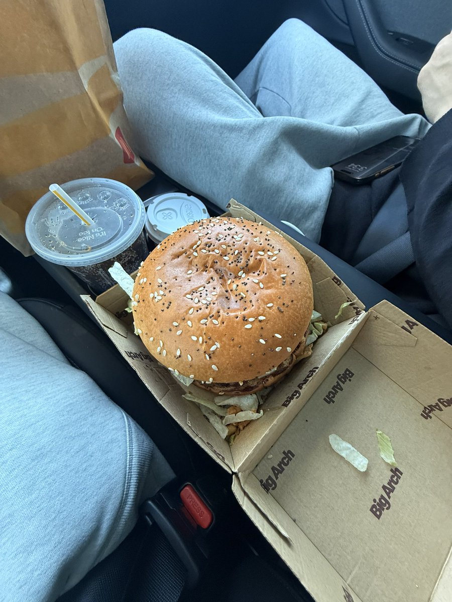 DerrkDemo tweet media