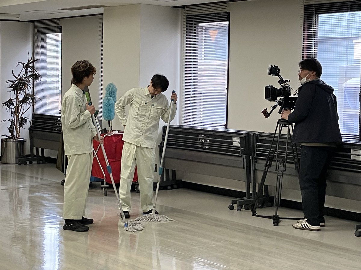 Building_Manag's tweet photo. こんにちは、総務課です。
本日は50周年記念の製作の一環で、映像撮影に動き回っています。
私も知らないFBMのこれまで、映像で観られるのが楽しみです！ https://t.co/akrxusXoem