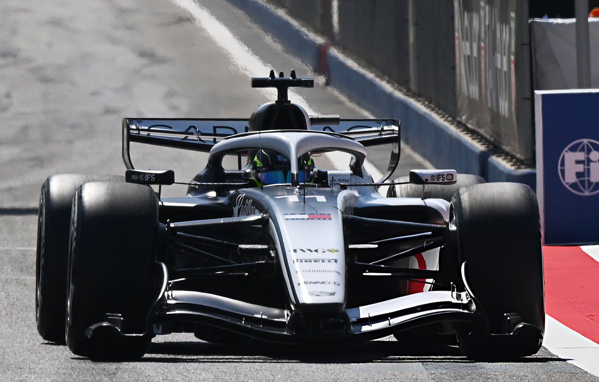 Don Checo Perez Shitposting tweet media