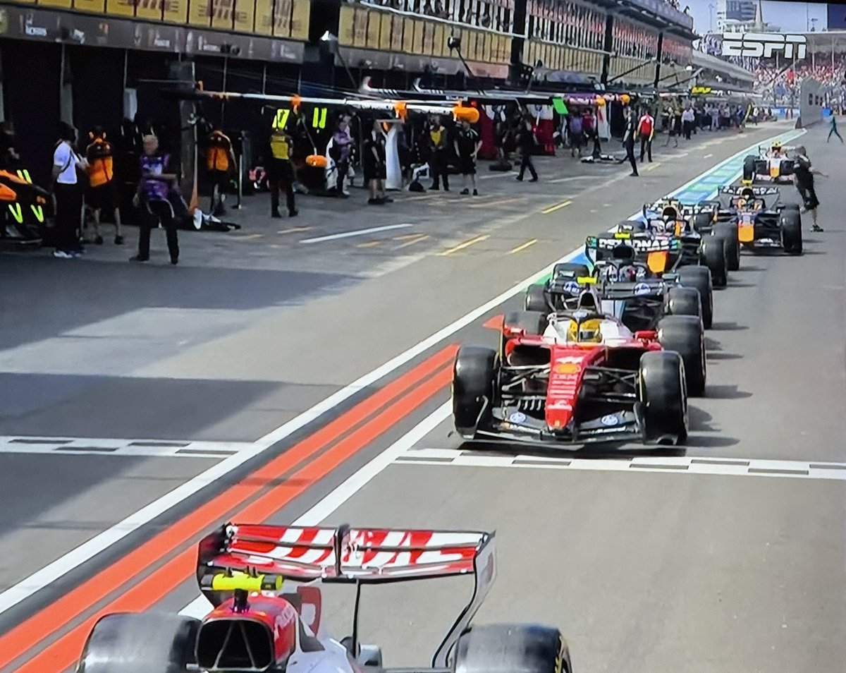 margaretojalvo's tweet image. #AustralianGP  #F1 yyyy empieza la temporada 2026  #Start #FP1  @juadom01 @aldiaconmariac @TierrasyGanados