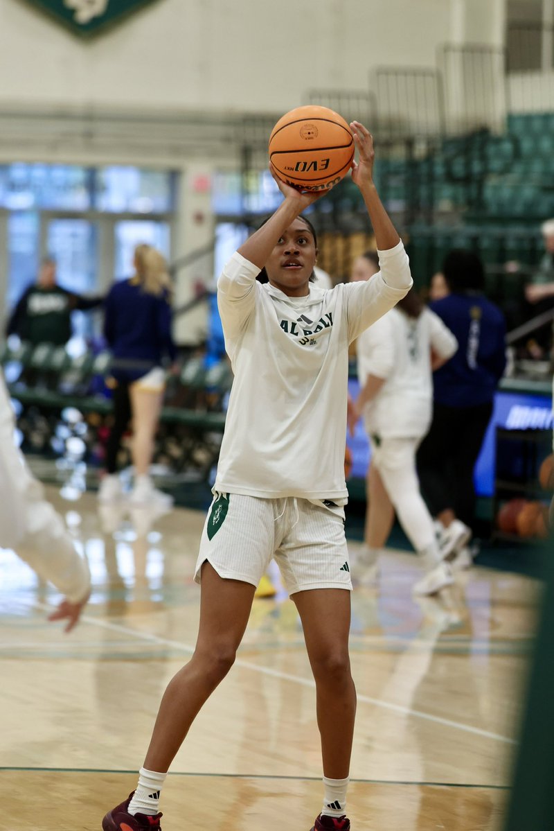 Cal Poly WBB tweet media