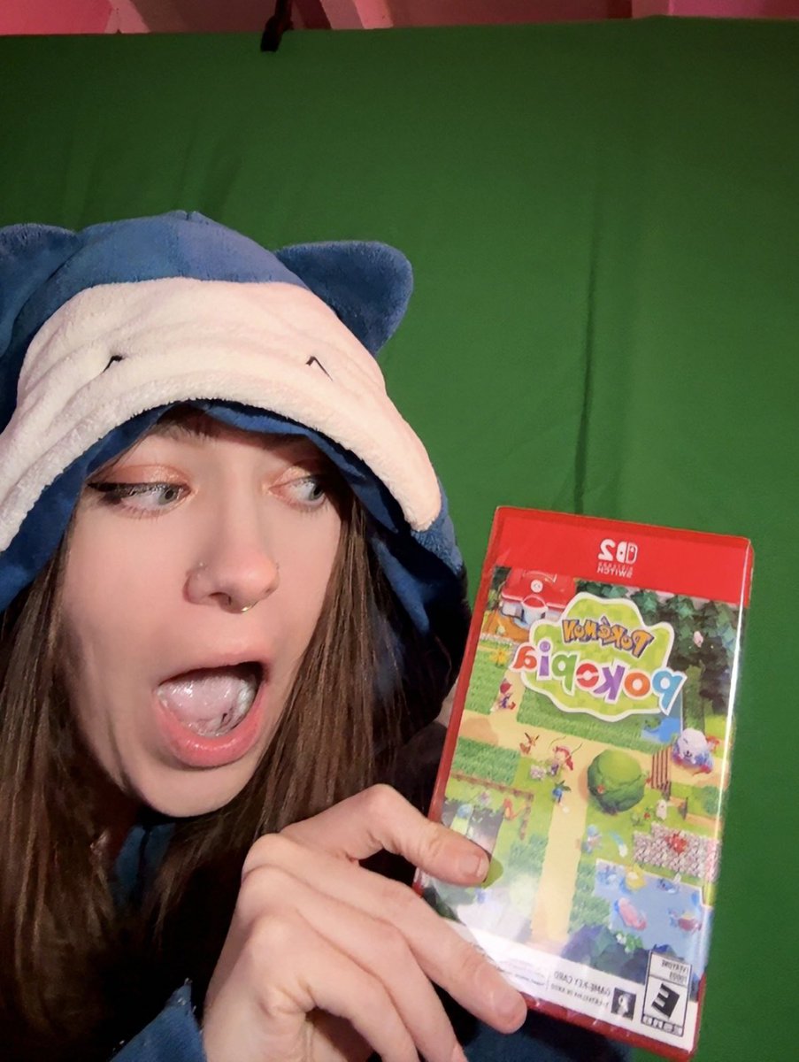 Michelle Kelly ✨ tweet media