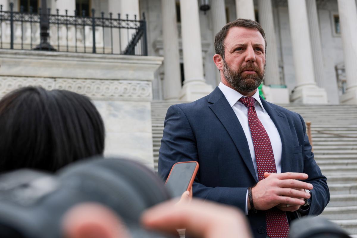 nypost's tweet image. The story behind Trump's new DHS secretary pick Markwayne Mullin's unique name trib.al/vvVj6vc