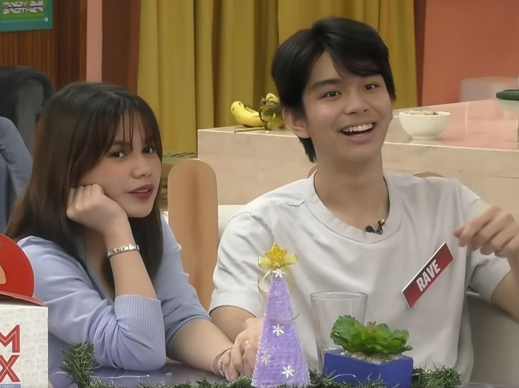 pbb ashrave, you have me in chokehold

ASHLEY ON TIKTOCLOCK