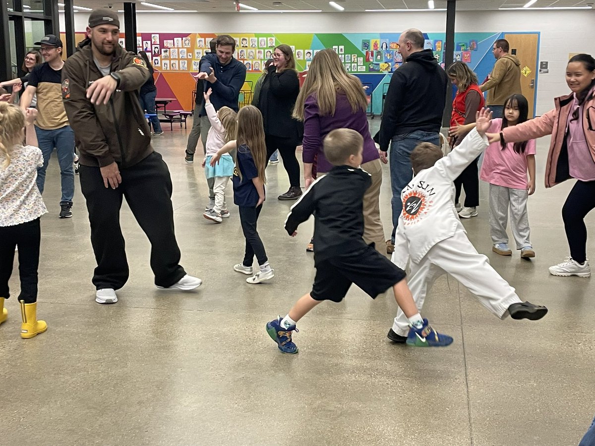 Mr. Booth tweet media