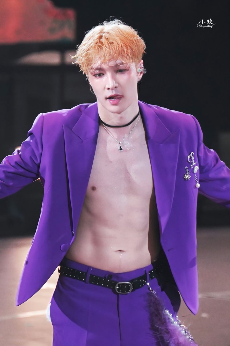 yixing archive ☆ tweet media