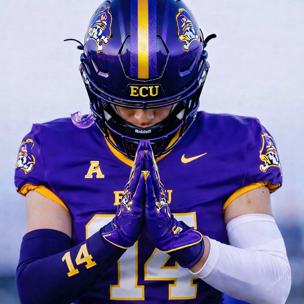 Luca Cesternino tweet media