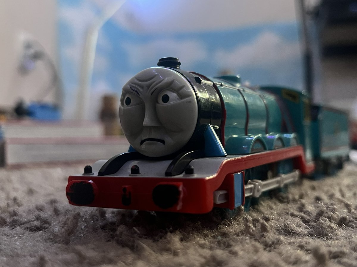 TSCaterpillar tweet media