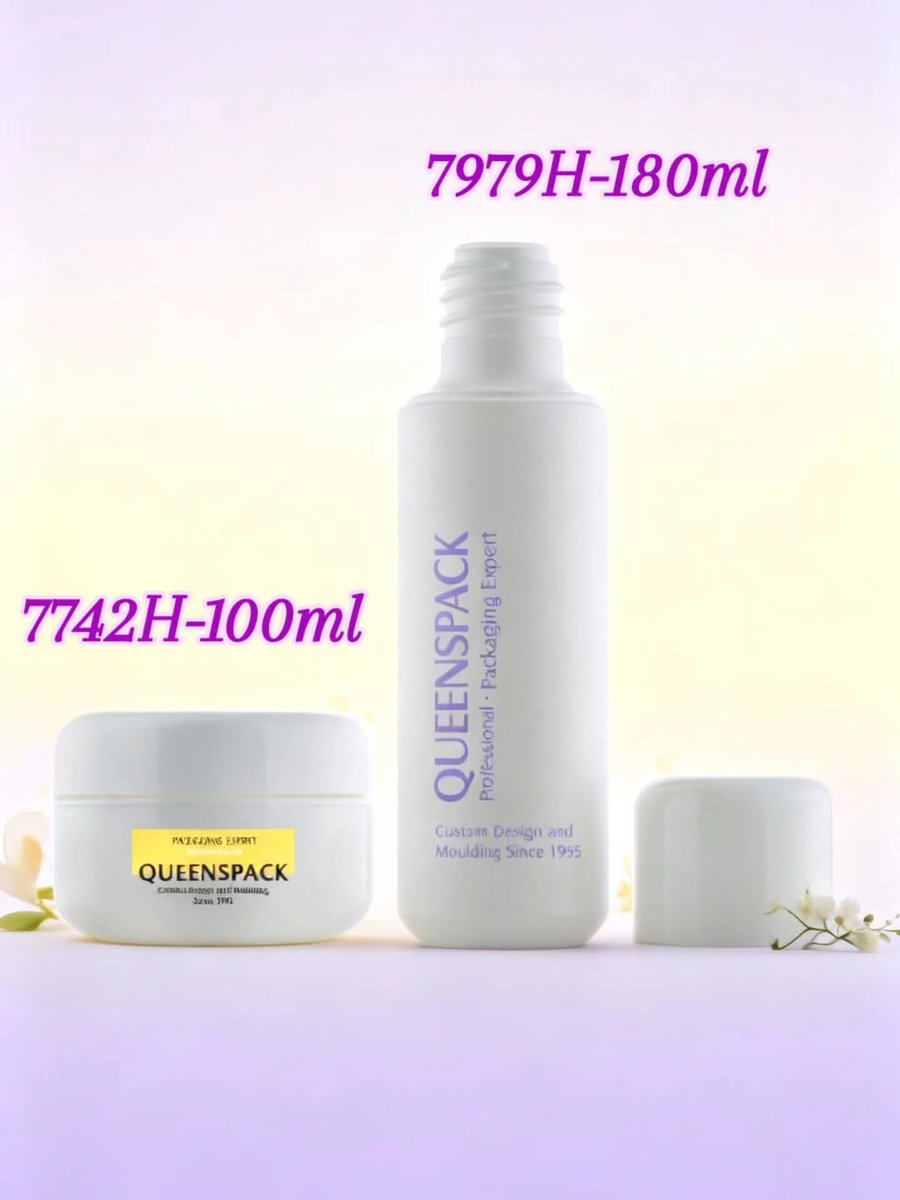 QueensPackAda's tweet image. 🌿 Minimalist Eco-Friendly Packaging Solutions from Queenspack
100ml cream jar and 180ml toner bottle, designed for brands that prioritize both style and sustainability.
 #Queenspack #CosmeticPackaging #EmptyContainers #EcoFriendlyPackaging #SustainablePackaging #TonerBottle