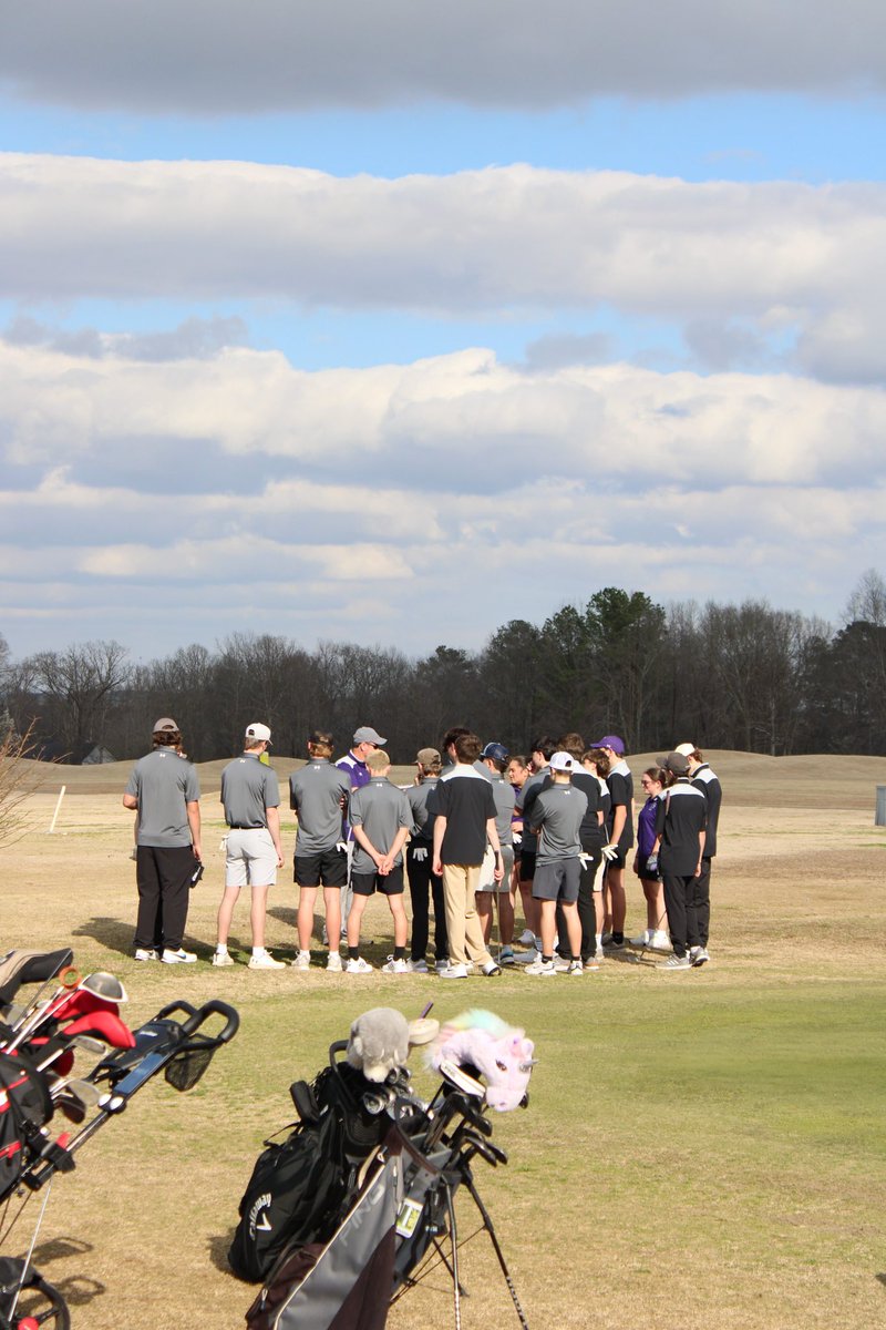 knigh003's tweet photo. Congratulations to the boys' and girls' golf teams for winning their match at Chesley Oaks against Douglas and Hanceville this week! Congratulations to Walker Johnson and Avree Hall for winning overall as individuals (Low Medalists)! Anna Eddleman finished 2nd and Kynzi Hall 3rd. https://t.co/73BS24lscl