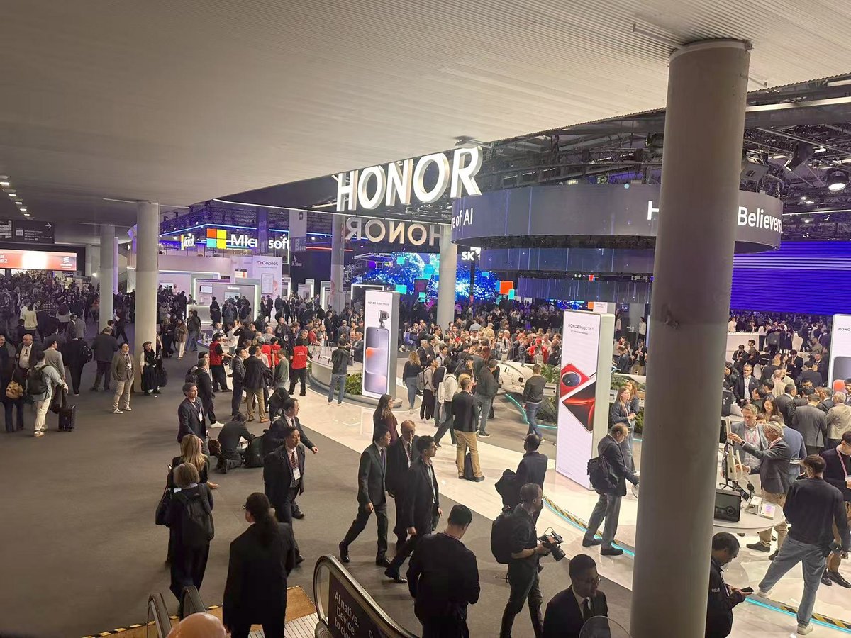 GOIPGroup's tweet photo. After 3 days at #MWC25, the answer is clear:

✅ Infrastructure that scales
✅ AI that delivers
✅ Ecosystems that connect

The future is intelligent. And integrated.

We're building it now.

Let's talk 👉 https://t.co/WLxgezQAHe https://t.co/a9PQ3JjBYJ