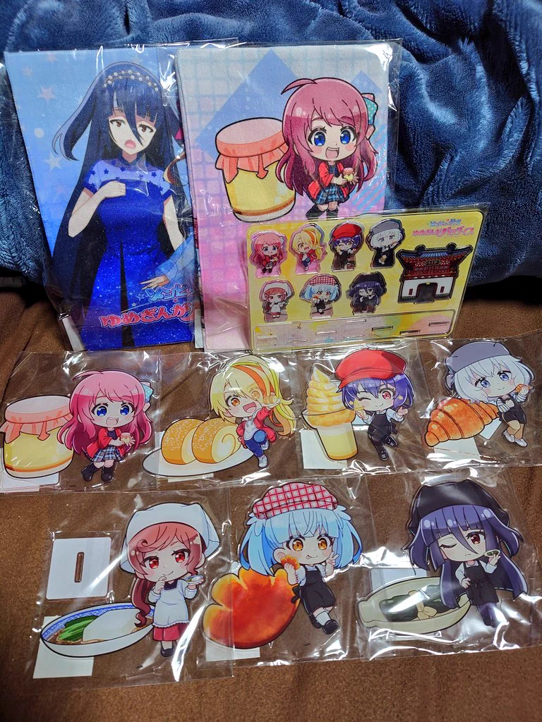 ゾンビランドサガ劇場版グッズ、武雄温泉物産館で先行販売スタート