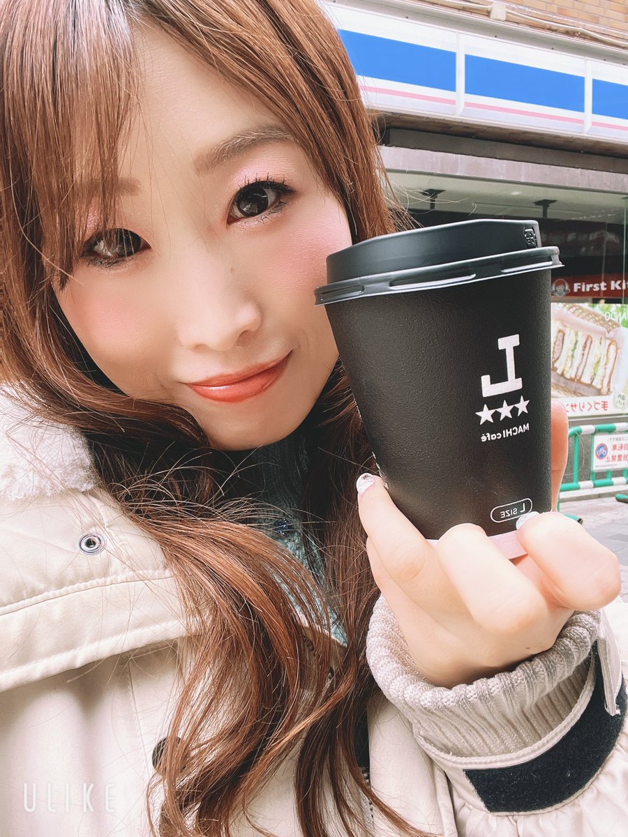 Ayarya54's tweet photo. おはおはょ〜🩵✨
いよいよ明日から
#TRUSTRIP tour スタート🧳
出演の皆様もめっちゃ豪華です❤️🔥
🎫予約まだの方!お見逃しないように🙌
ツアー!!!
頑張って行こー🎈🎈🎈🎈 https://t.co/5RXyxxkoR4