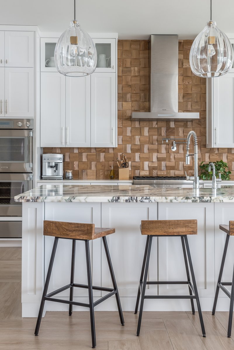 CampagnaHomes's tweet photo. Comfort is often created through restraint. Spaces that feel calm tend to leave the strongest and longest impression. 

Share this with someone who loves quiet design.

#homerenovation #interiordesign #luxuryhomes #customhomebuilder #tampabayhomes https://t.co/TnD2x6tZnC