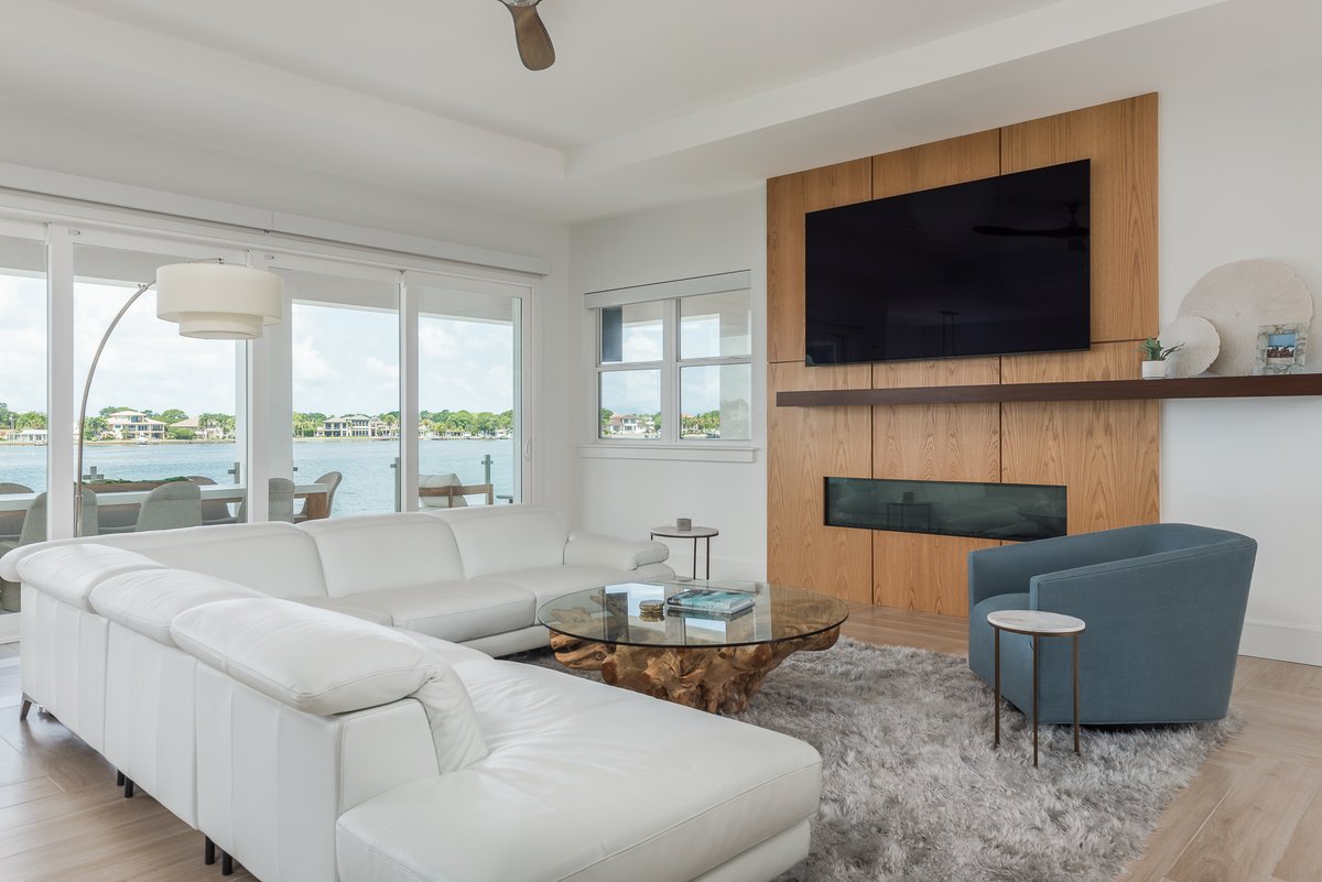 CampagnaHomes's tweet photo. Comfort is often created through restraint. Spaces that feel calm tend to leave the strongest and longest impression. 

Share this with someone who loves quiet design.

#homerenovation #interiordesign #luxuryhomes #customhomebuilder #tampabayhomes https://t.co/TnD2x6tZnC