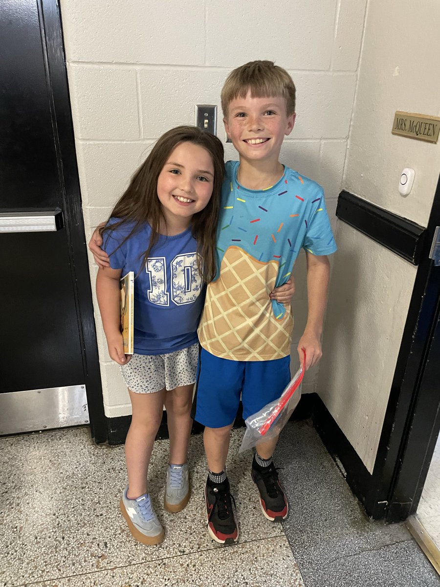 Campus School Library tweet media