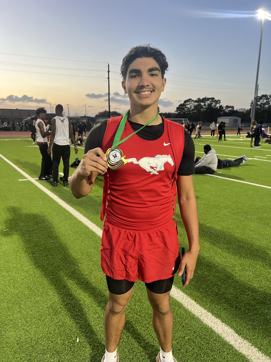 North Shore Track & Field tweet media