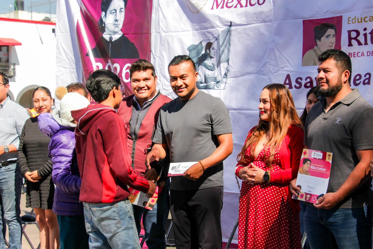 Roberto Solís tweet media