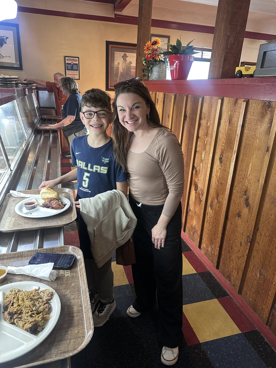 Emily Lawrence tweet media