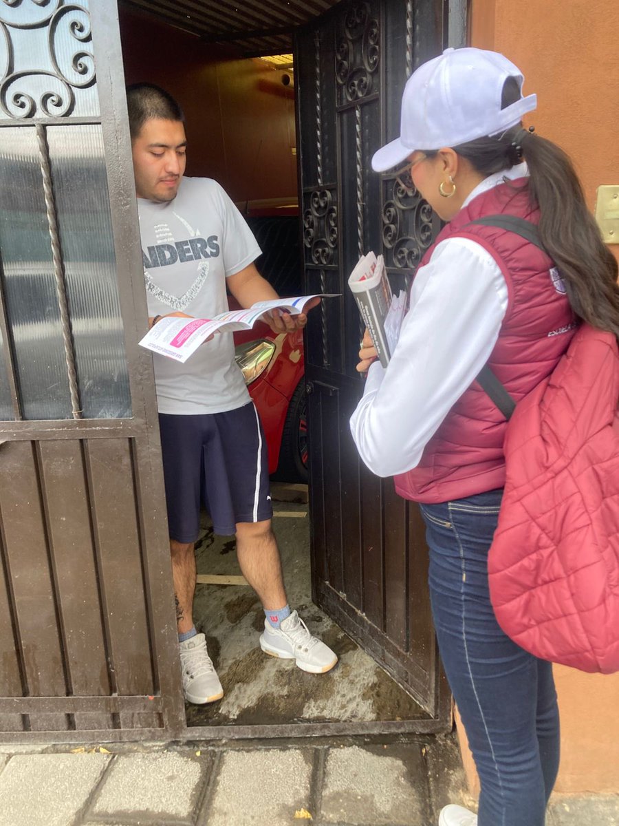 La #EAPCDMX presente en la entrega y difusión de obras y acciones de #GobiernoCasaXCasa
En esta ocasión en el pueblo de San Gregorio Atlapulco, Alcaldía de Xochimilco
