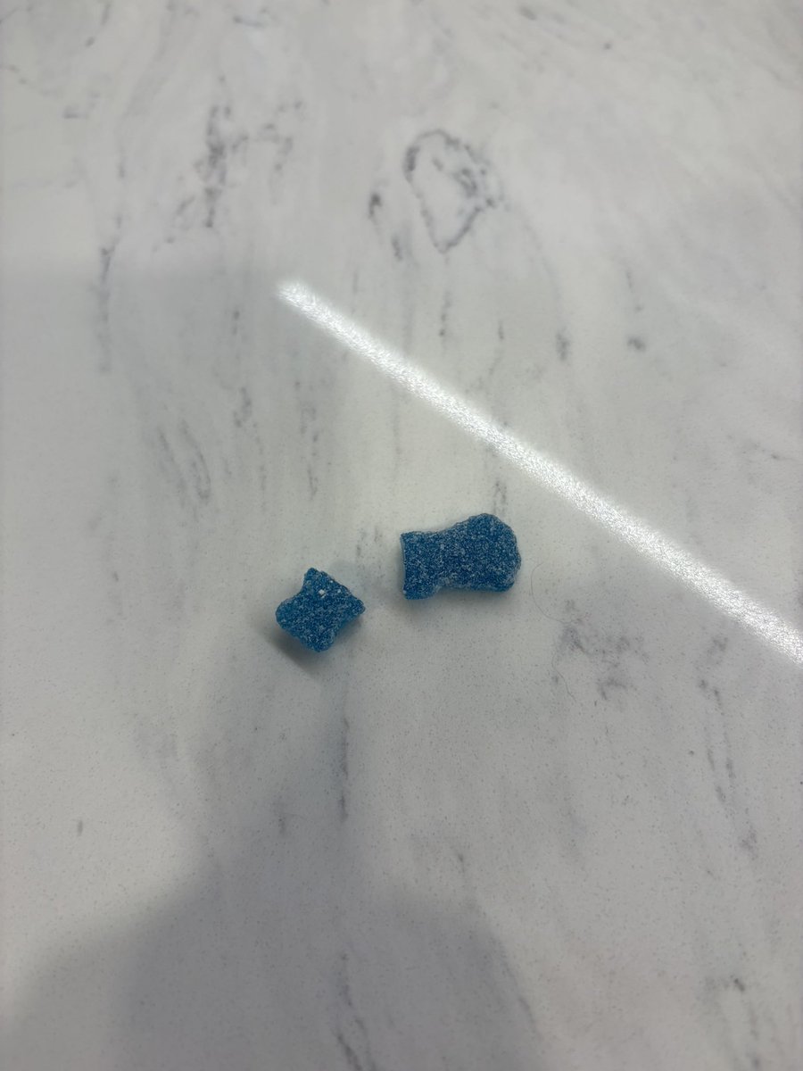 Sour patch fell on the floor and snapped in half #SourPatch