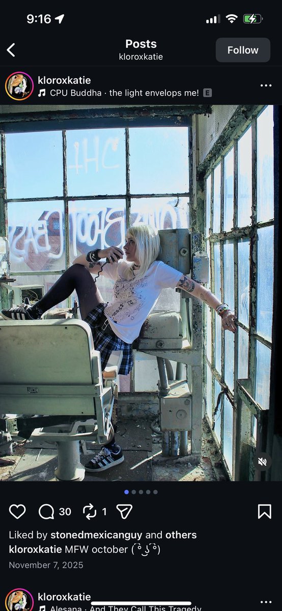 wtfwhybro's tweet photo. @nigga6mil @PODAWFUL @KiwiFarmsDotNet @anonbirdd Got curious so I went to her insta, same woman btw, multiple visual tattoos and piercings, looks and dresses like a skinny white 20 something year old with bpd. You see thousands of these women on any college campus… https://t.co/k10tt2OfWL