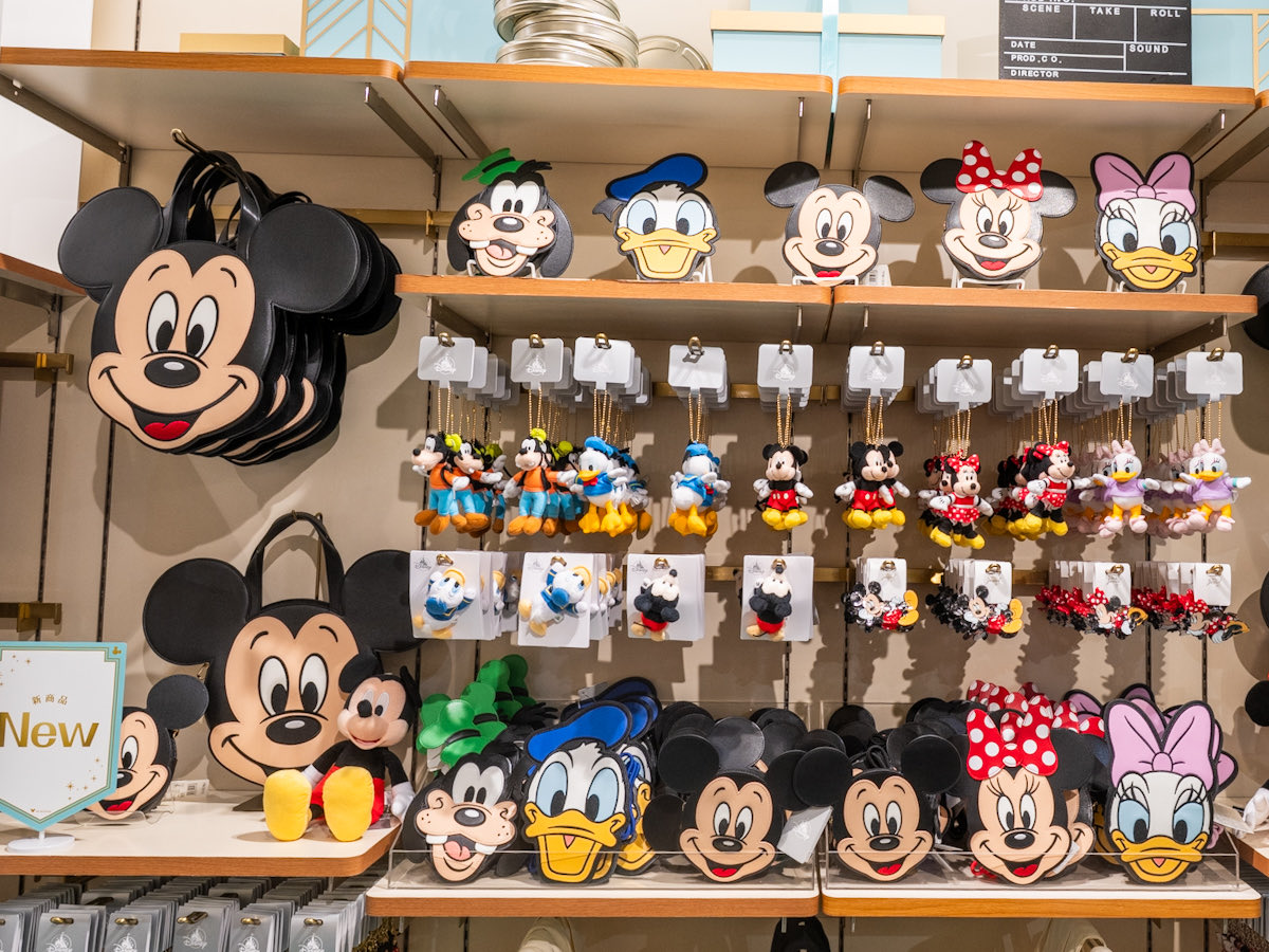 ディズニーストア ミッキー&フレンズのフェイスデザイントートバッグ