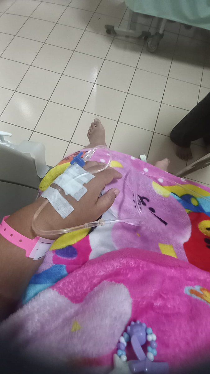 Minta tolong infonya untuk yang punya GOLDAR A+ &amp; fisik sehat, ada temen butuh donor darah di RS Hasan Sadikin Bandung, urgent butuh 3 labu darah, karena akan menjalani operasi jam 10-11 siang ini, Mohon sebarkan infonya untuk PMI Bandung dan teman-teman yang berada di Bandung 🙏