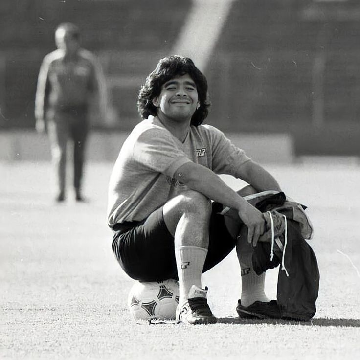 AlbertoAcostaE's tweet photo. Me entró de golpe un cachito de nostalgia 
cargada de dignidad  ⚽ https://t.co/HxawE3ff1E
