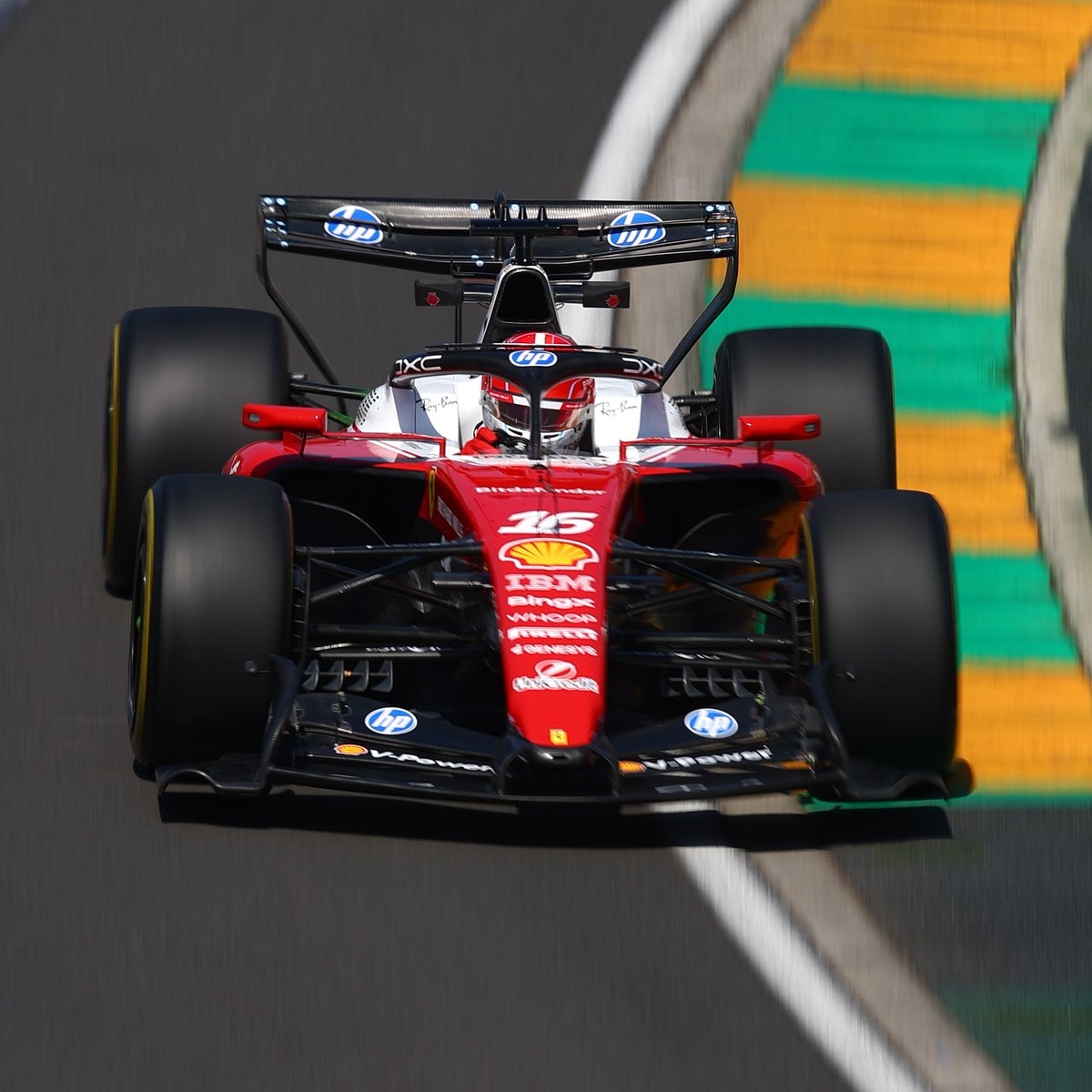 FP1 CHEQUERED FLAG 🏁 Top 10 ⬇️

Leclerc 📸
Hamilton 
Verstappen
Hadjar
Lindblad
Piastri
Russell
Antonelli
Bortoleto
Hulkenberg

#F1 #AusGP