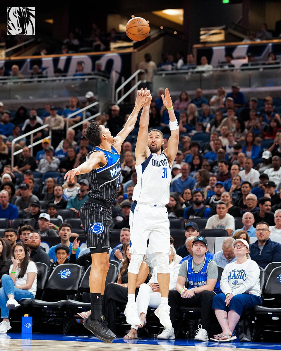 Klay Thompson hoy vs el Magic:

26 minutos 
24 Puntos
7 TRIPLAZOS
4 rebotes
1 robo
#KlayThompson