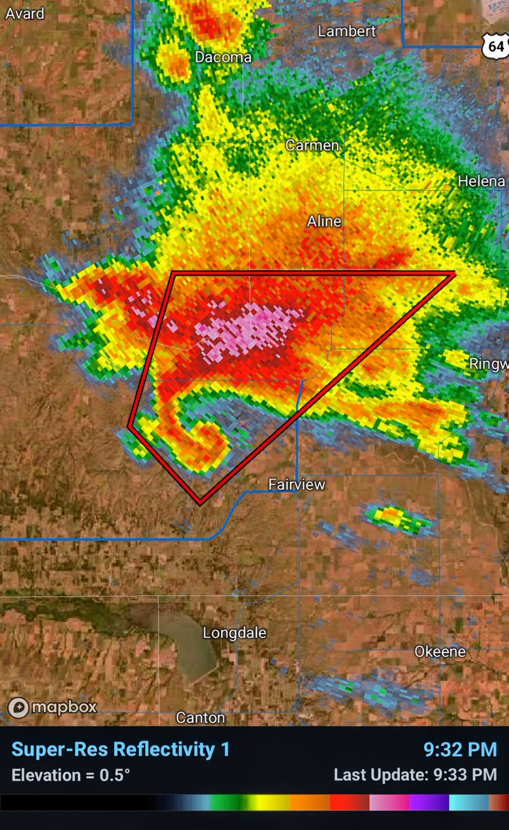 WOW. This image will end up in the textbooks! #cleosprings #okwx #tornado Stay safe chasers!
